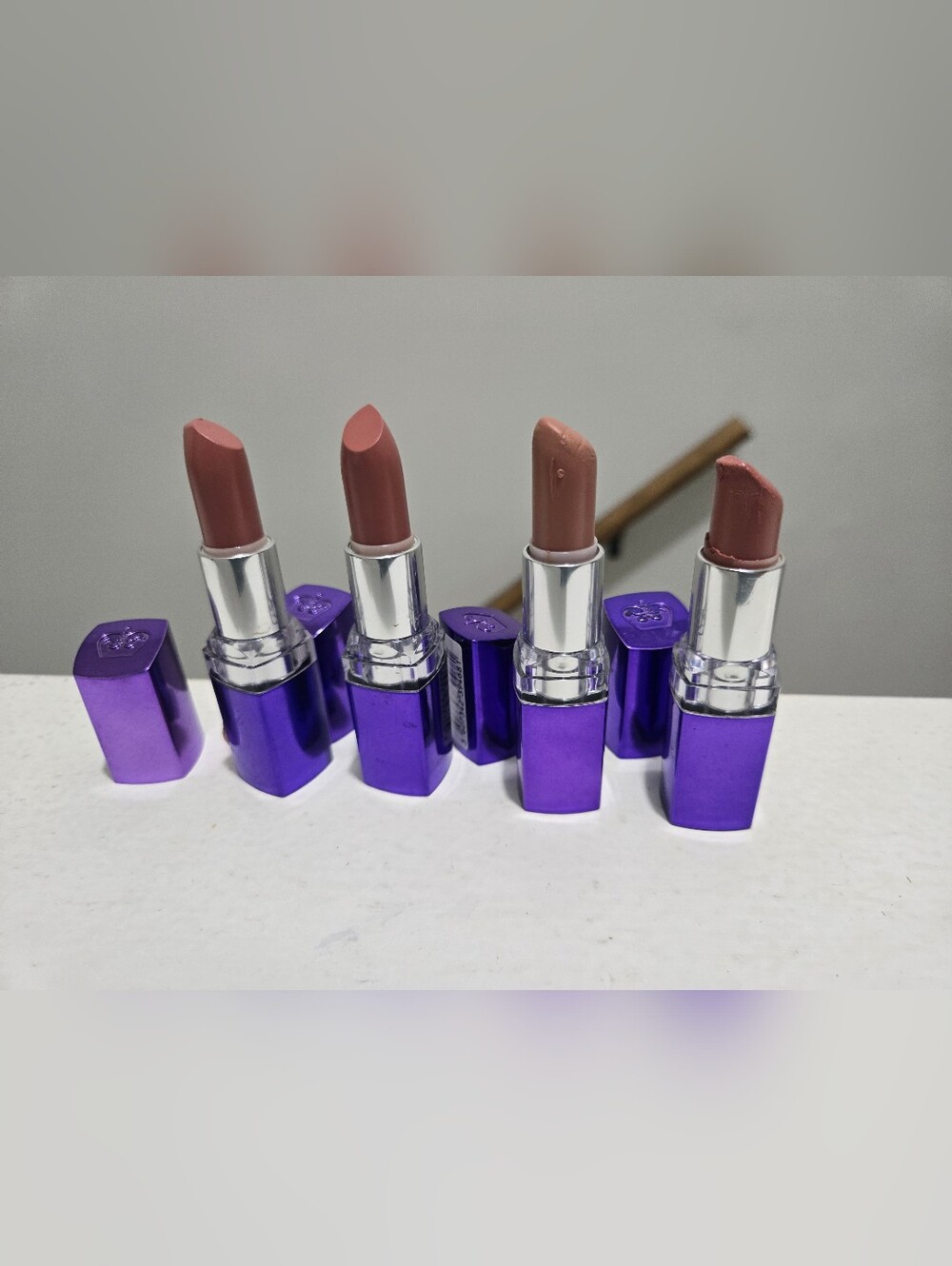 Rimmel Moisture Renew Lipstick - Spotlight Beige 620 Nude Delight 642  Discontin
